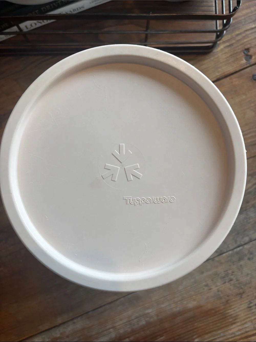 Tupperware Cream Canister with Beige Snap Lid
